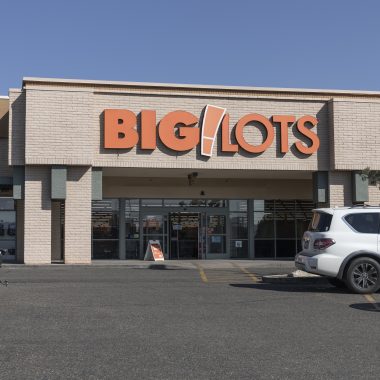big lots files for bankruptcy